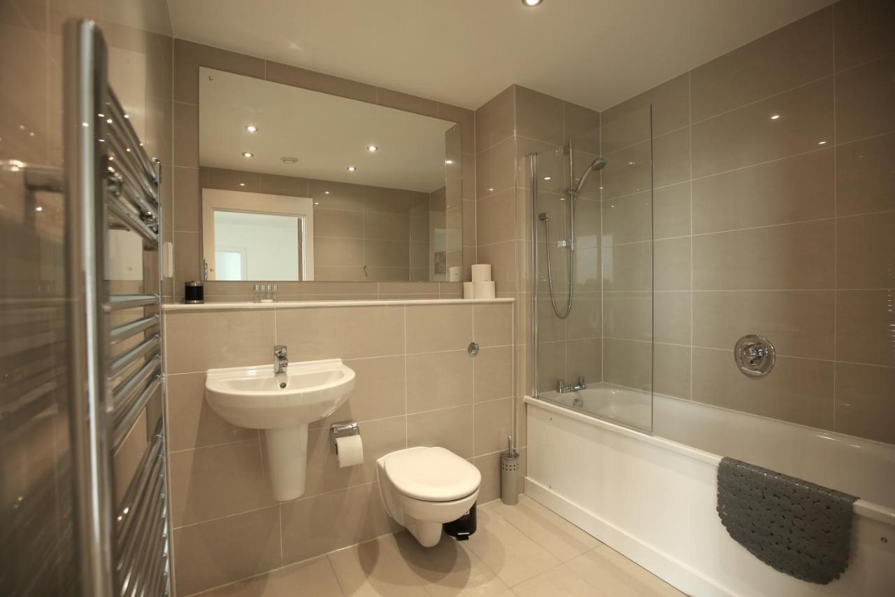 Infinity Apartments Bracknell Esterno foto