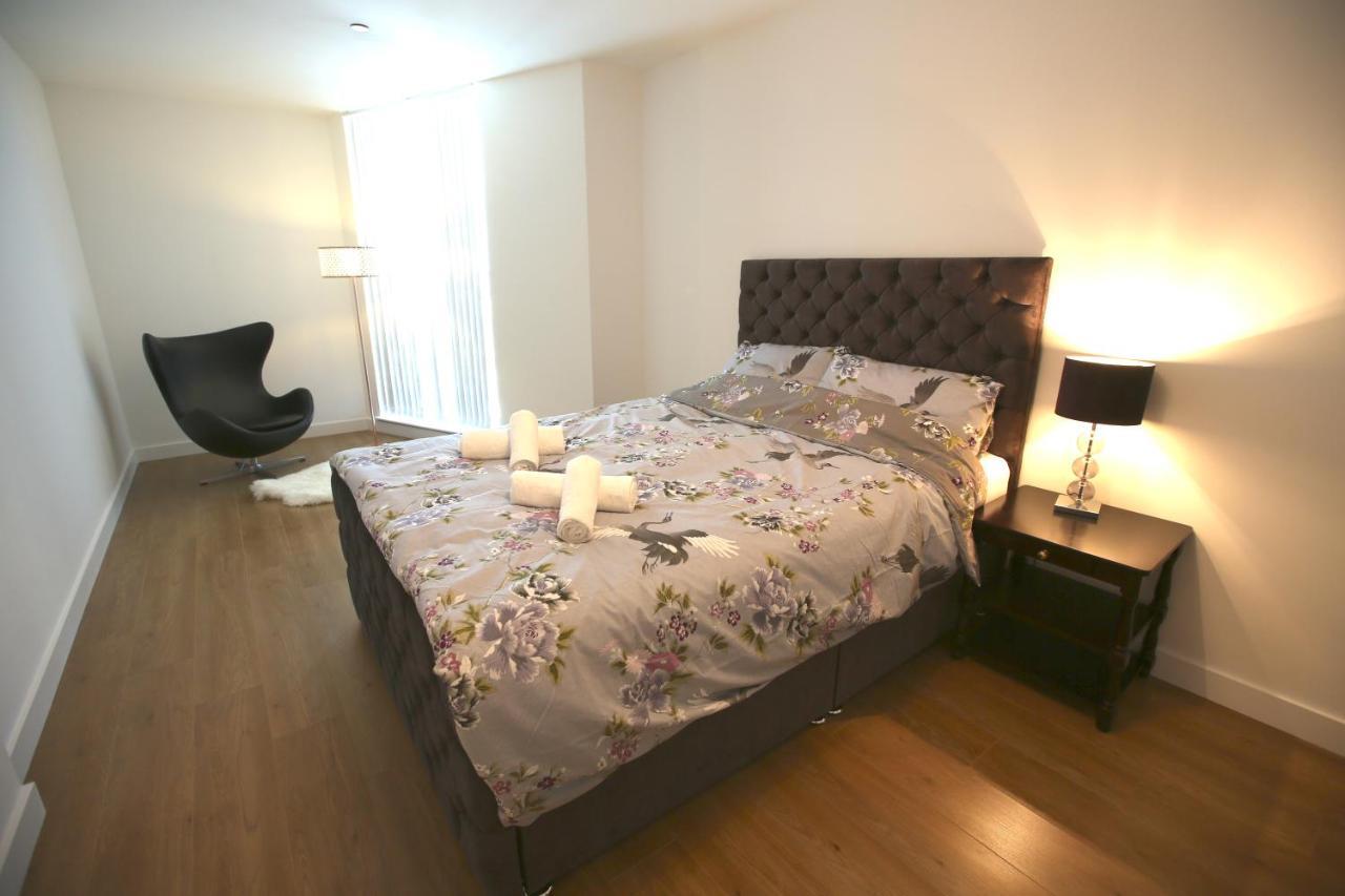 Infinity Apartments Bracknell Esterno foto