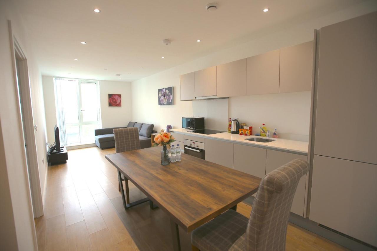 Infinity Apartments Bracknell Esterno foto